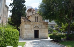 Церковь Айос-Элефтериос в Афинах